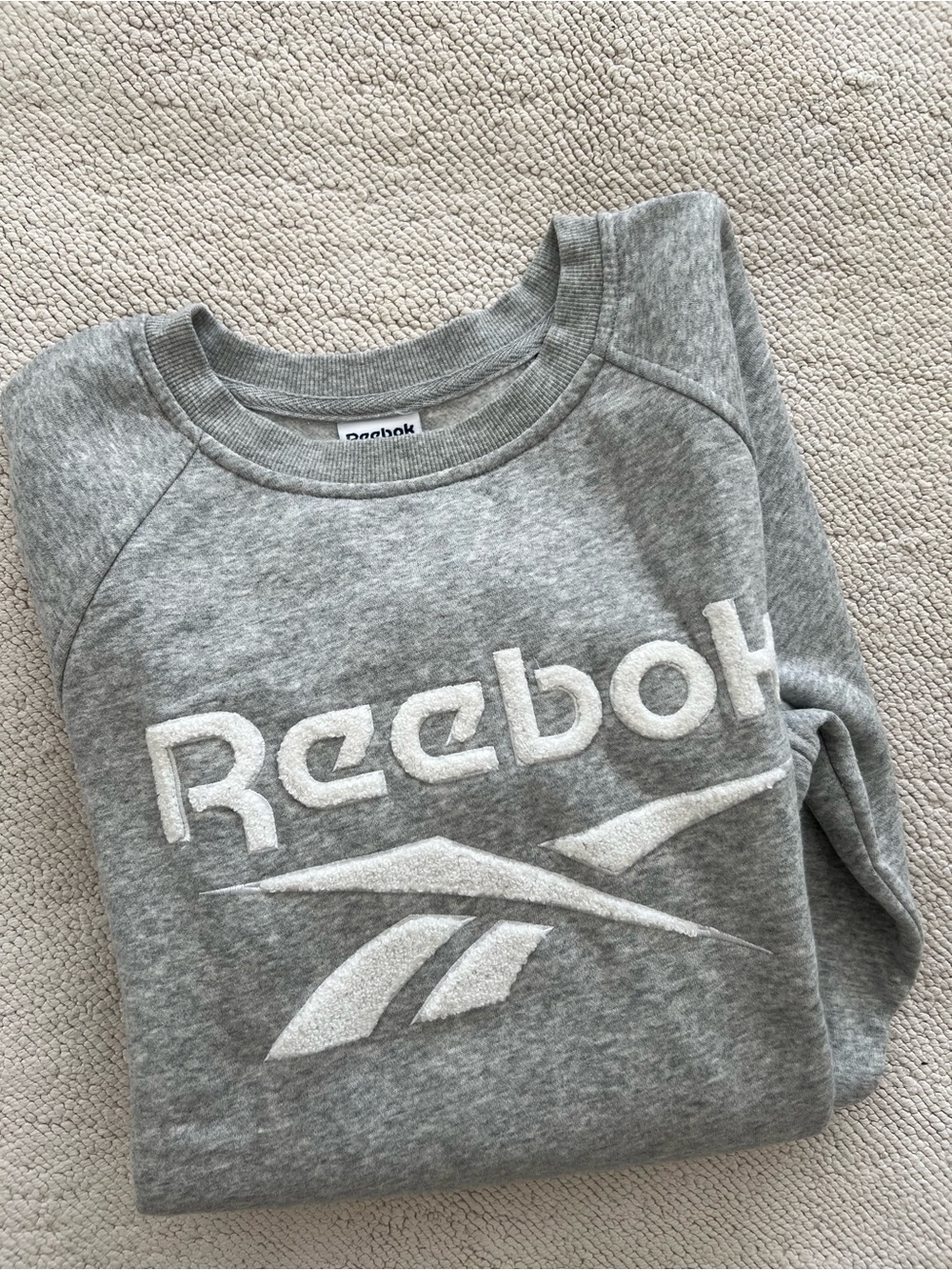 Reebok Women’s Gray Crew Neck Sweatshirt Size S-M